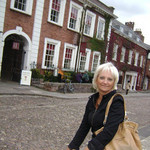 Elena, 62