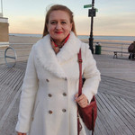 Maryna, 55