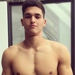 Alex, 33